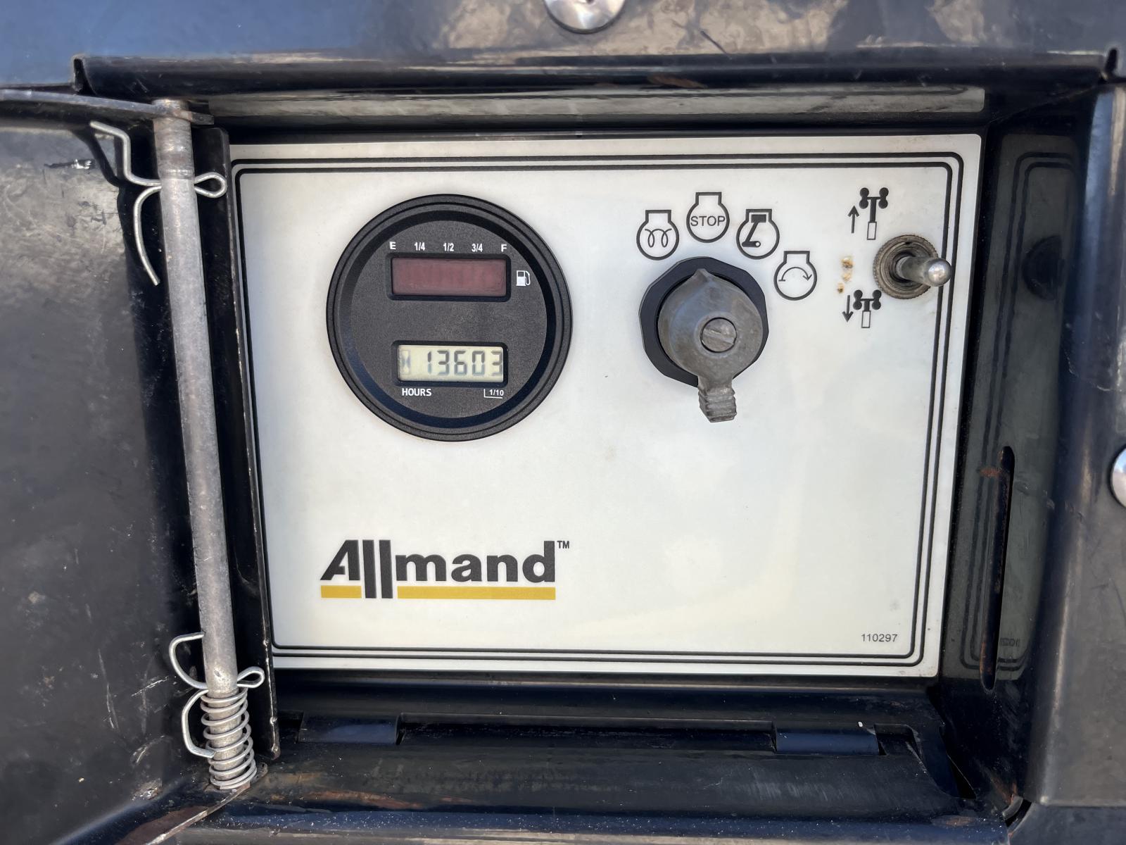 ./imagenes/INVOICE/2019/18097/ALLMAND NIGHT-LITE V-SERIES NLV (3).JPG